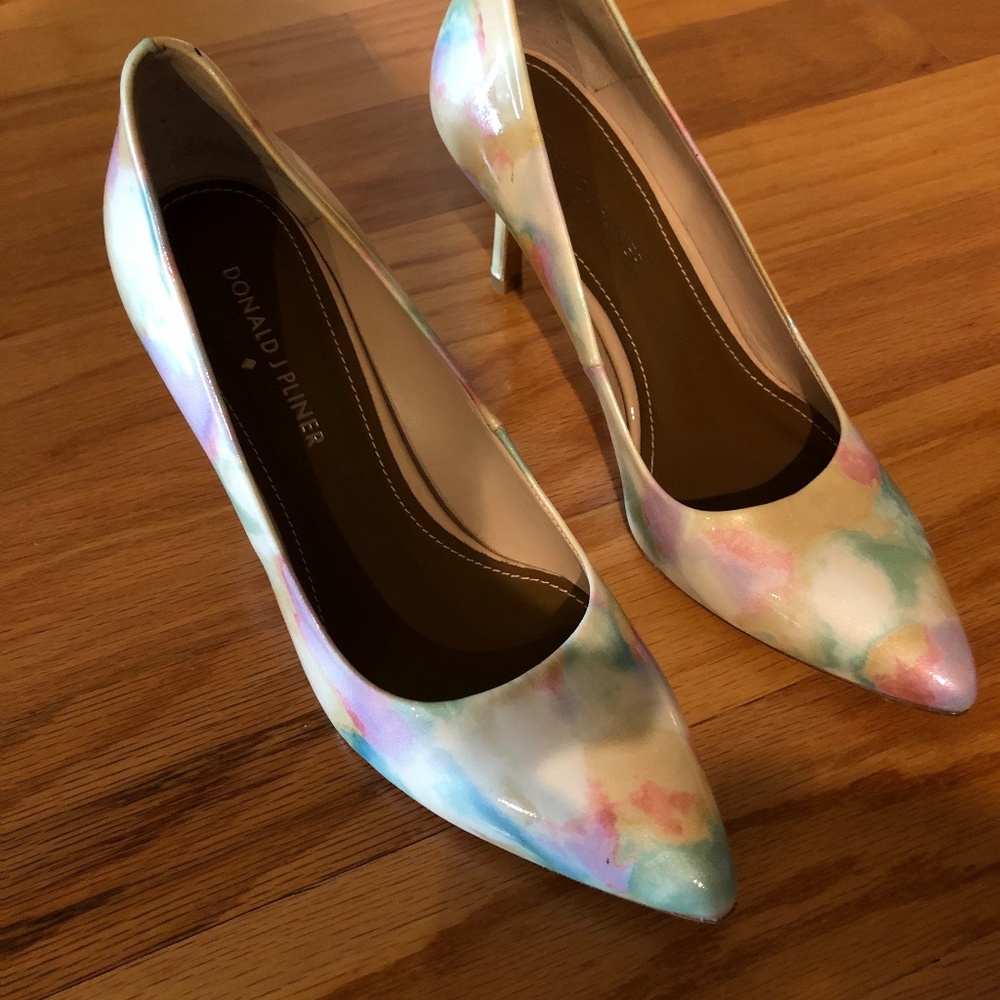 Donald J Pliner  New without box women’s pumps heels